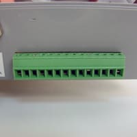 Rúbrica de terminales para LI-8x0