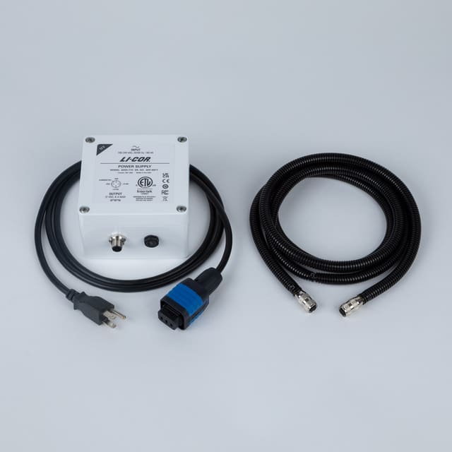 Fuente de alimentación AC-DC (LI-8250)