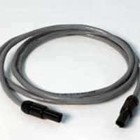 Cable de carga con conectores