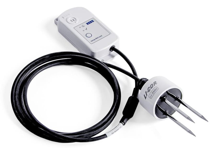 Registrador de datos HOBO MX2307A con sensor de suelo, que mide contenido volumétrico de agua, conductividad eléctrica y temperatura del suelo.
