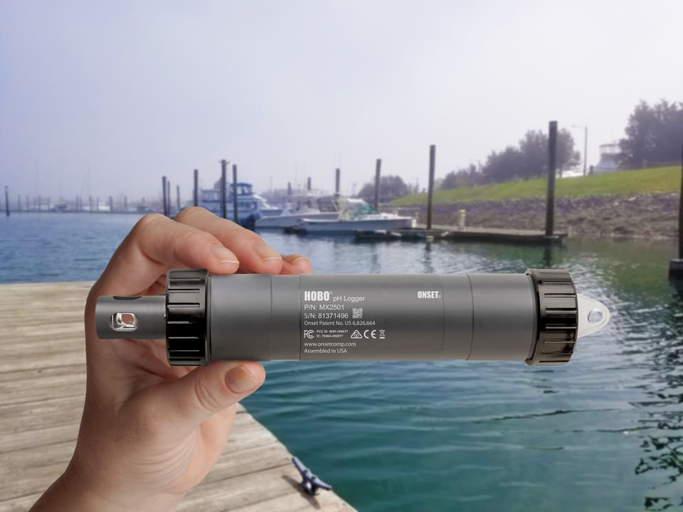 Registrador de datos HOBO Bluetooth para pH y Temperatura