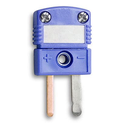 Conector de adaptador de tipo T con conector subminiatura.